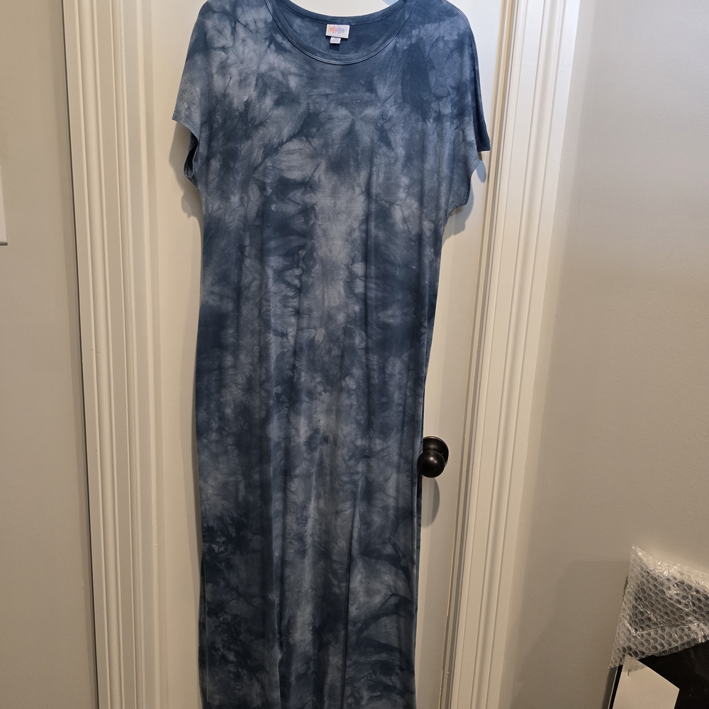 NWOT LuLaRoe Tie-Dye Blue Maxi Dress